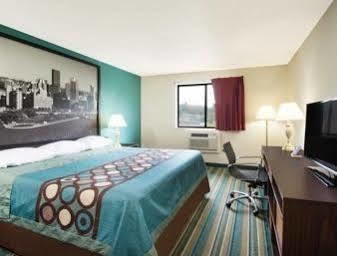 Super 8 By Wyndham Pittsburgh Pa Airport-university Area Moon Township